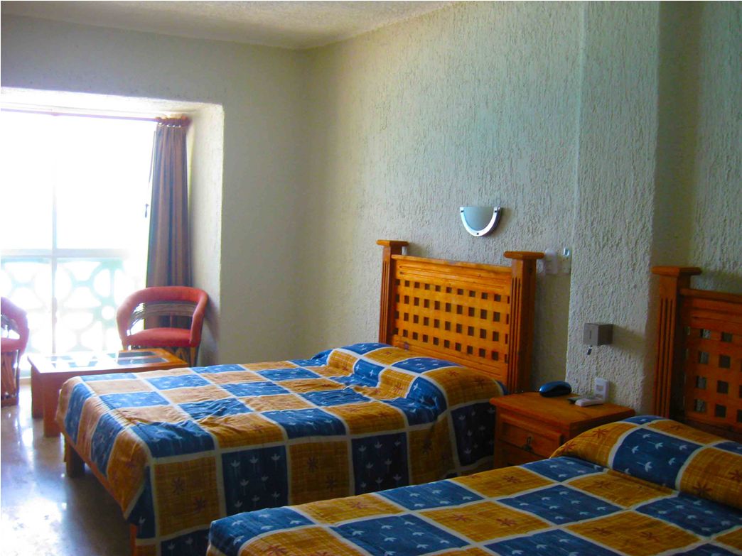 Interiores suites cancun plaza