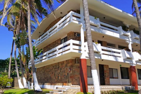 Canadian Resorts Acapulco